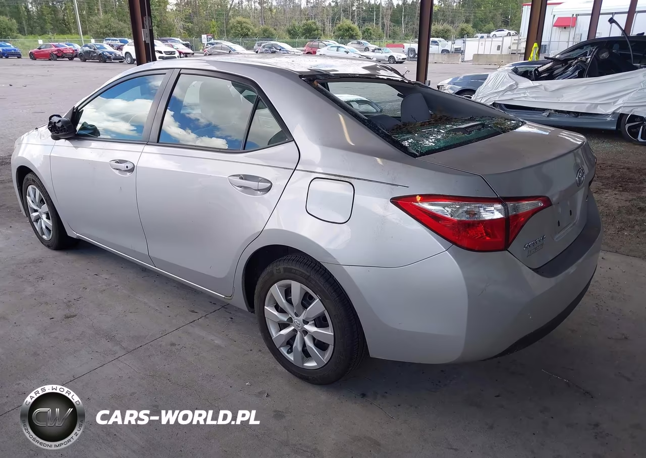 2016 Toyota Corolla Le VIN:2T1BURHE8GC599974 - 3