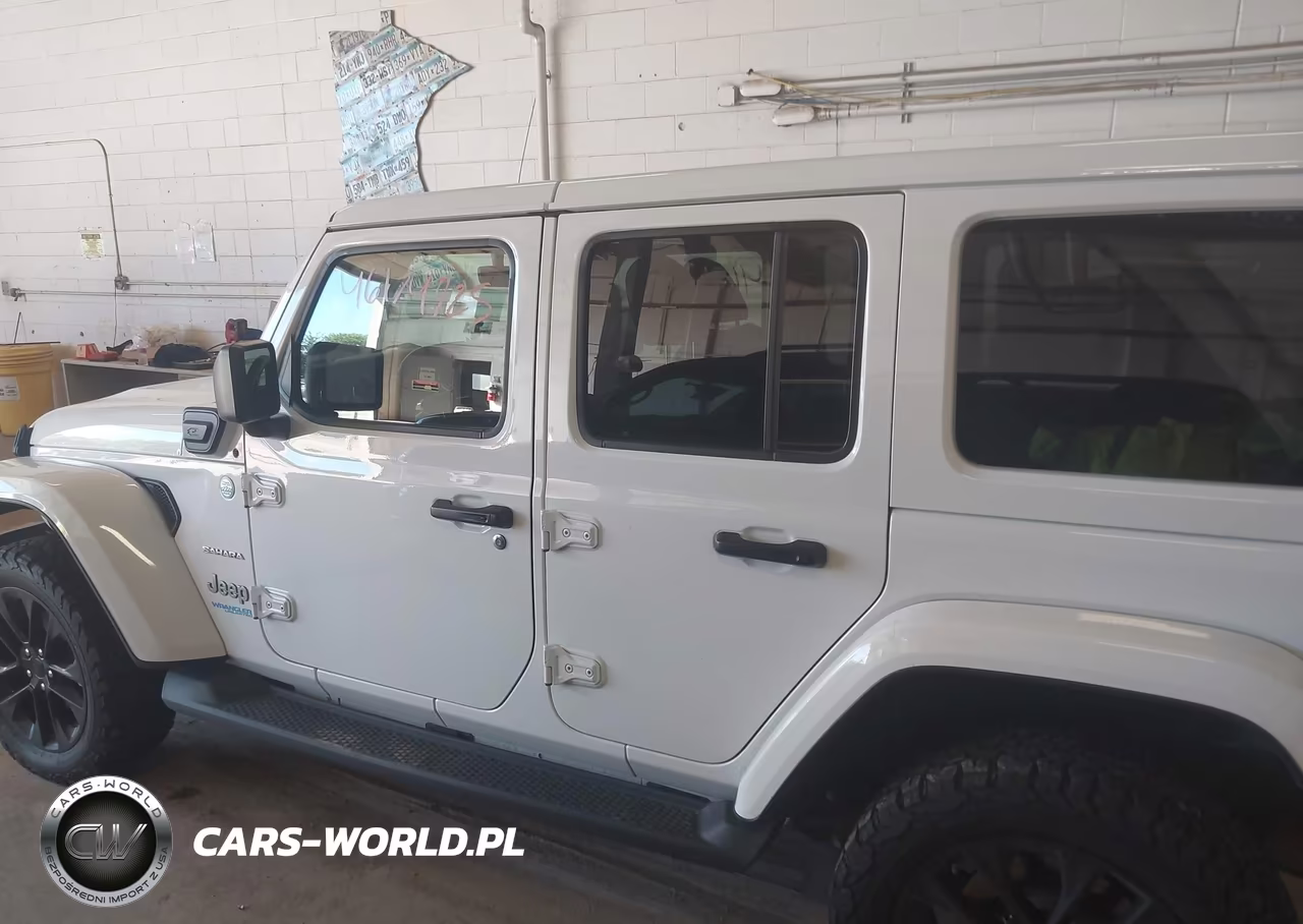 2021 Jeep Wrangler 4Xe Unlimited Sahara 4X4 VIN:1C4JJXP64MW808438 - 14