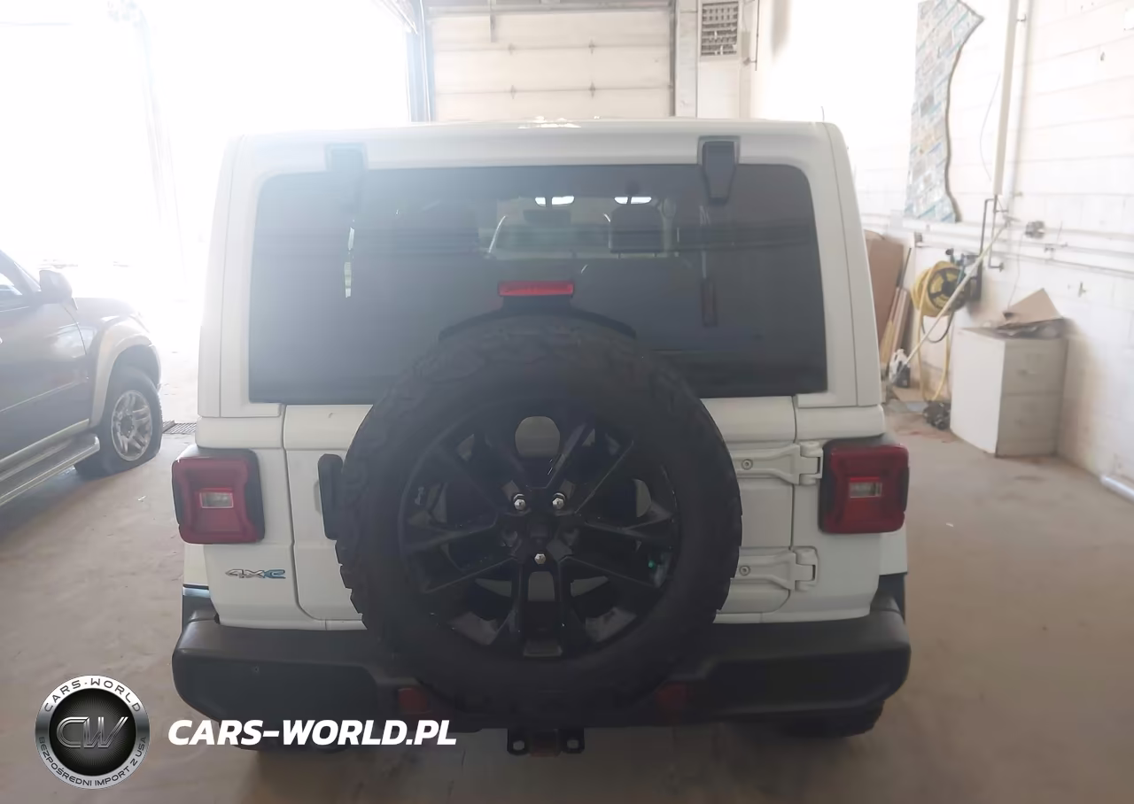 2021 Jeep Wrangler 4Xe Unlimited Sahara 4X4 VIN:1C4JJXP64MW808438 - 16