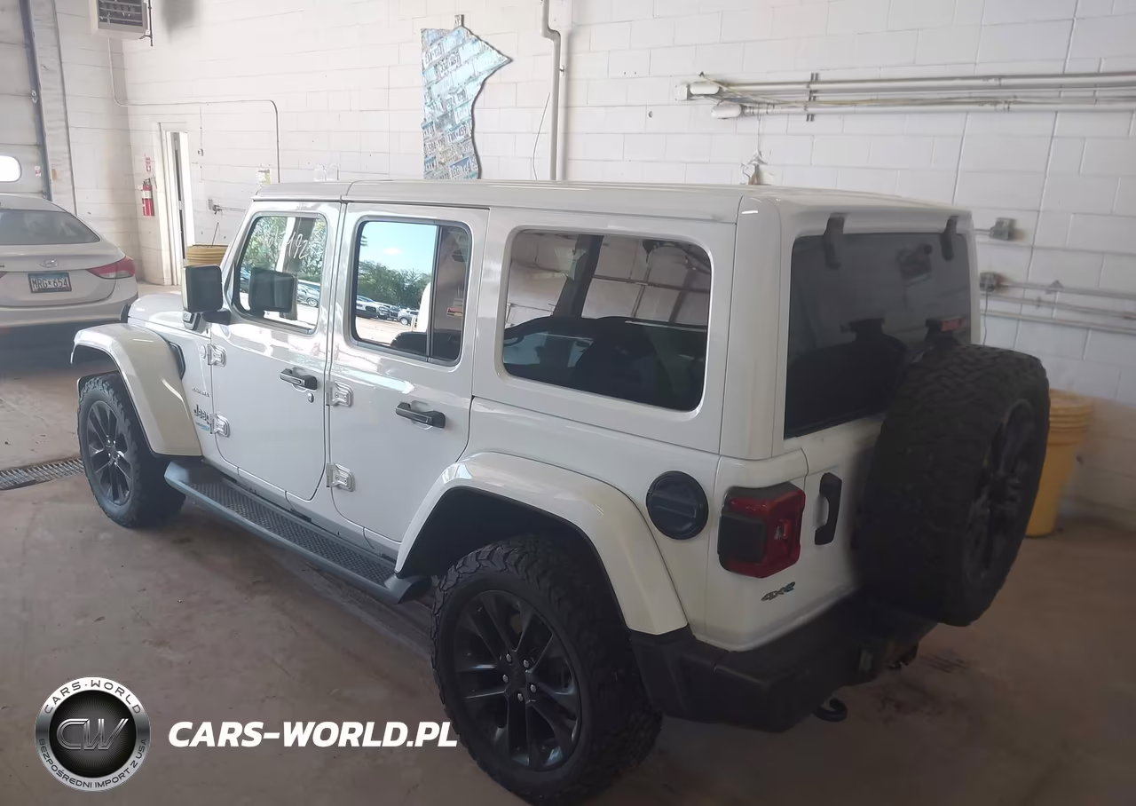 2021 Jeep Wrangler 4Xe Unlimited Sahara 4X4 VIN:1C4JJXP64MW808438 - 3