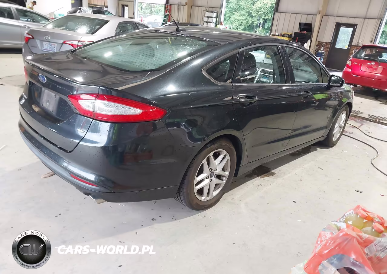 2013 Ford Fusion Se VIN:3FA6P0H75DR329196 - 4