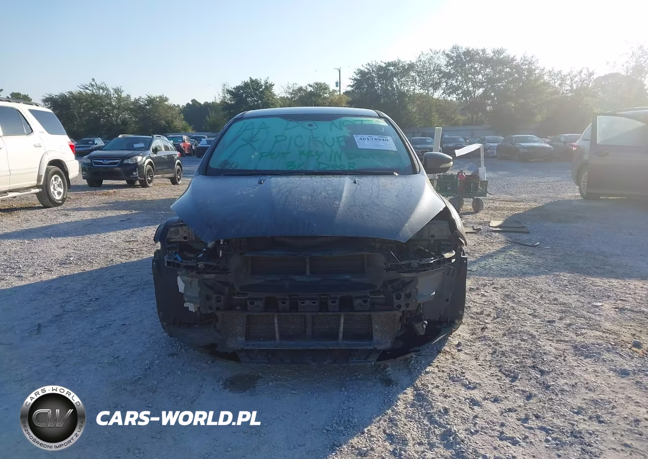 2015 Ford Focus Se VIN:1FADP3K22FL227782 - 13