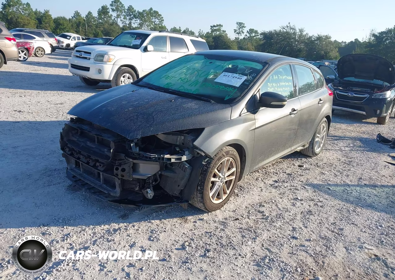 2015 Ford Focus Se VIN:1FADP3K22FL227782 - 2