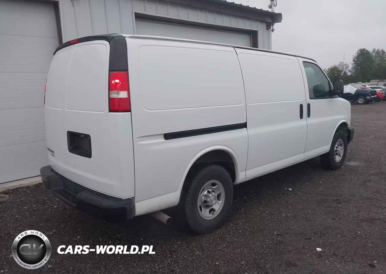 2016 Chevrolet Express 3500 Work Van VIN:1GCZGGFG3G1232239 - 4