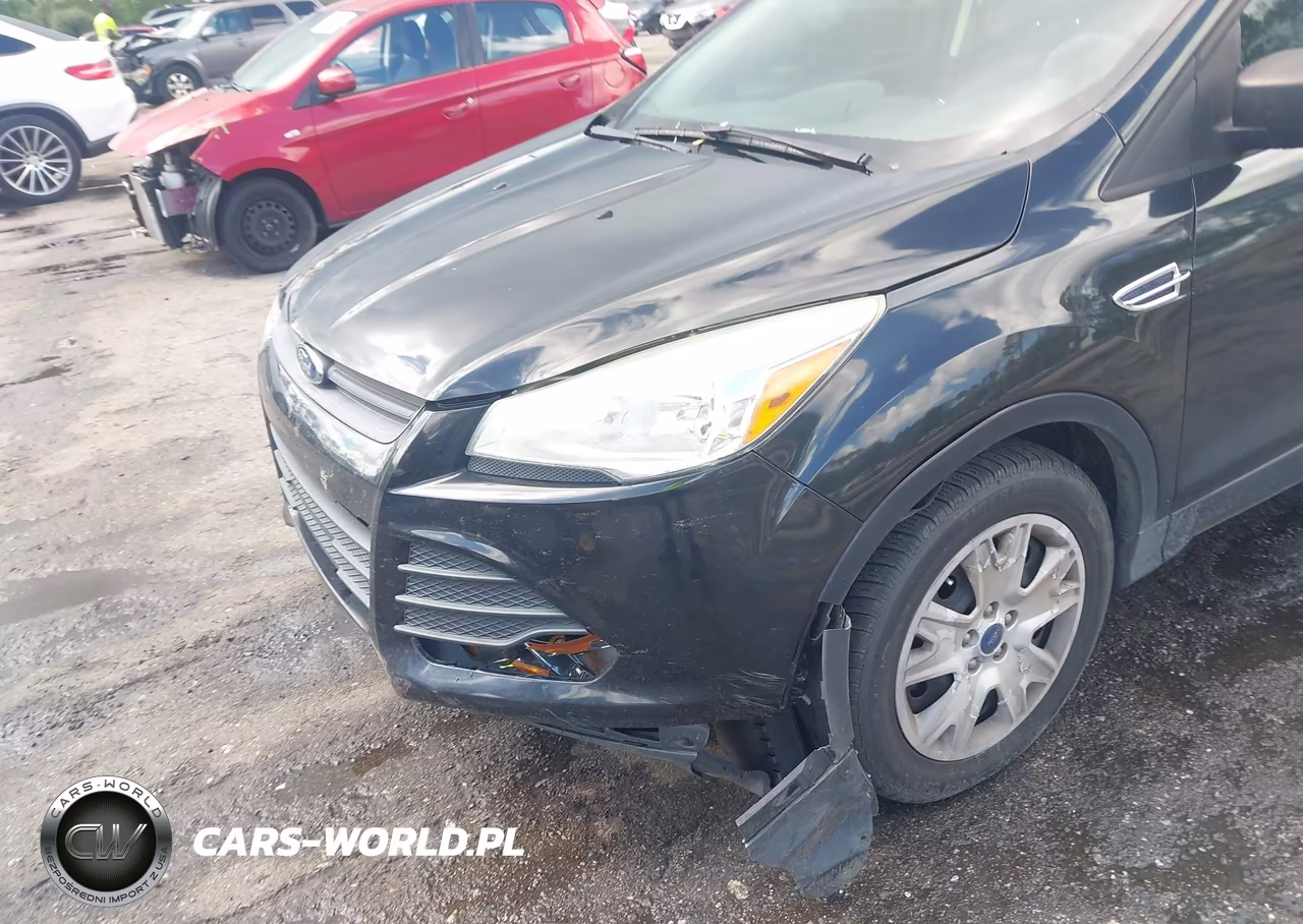 2015 Ford Escape S VIN:1FMCU0F79FUB56735 - 6