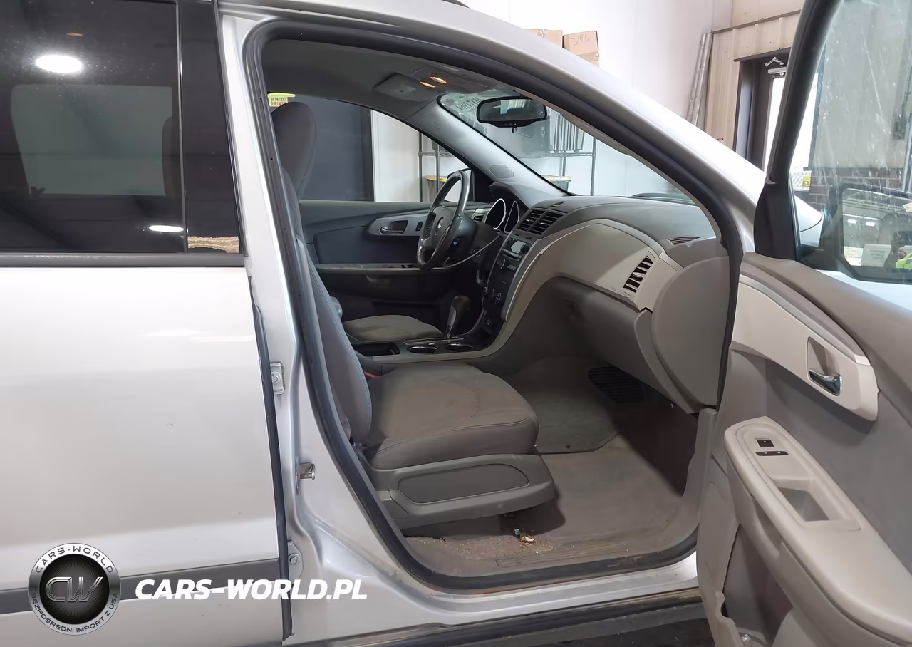2012 Chevrolet Traverse Ls VIN:1GNKVFED7CJ413144 - 5