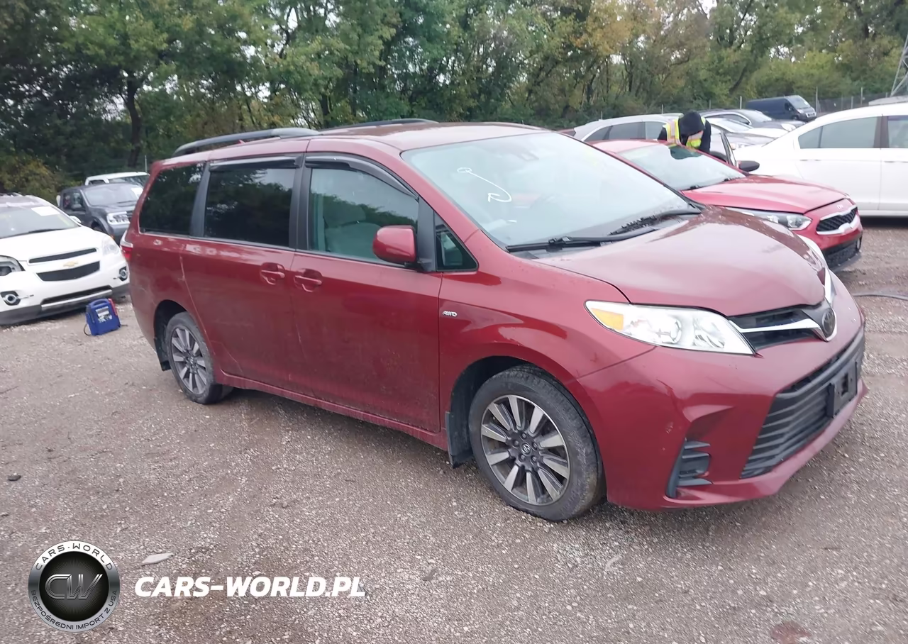 2018 Toyota Sienna Le 7 Passenger