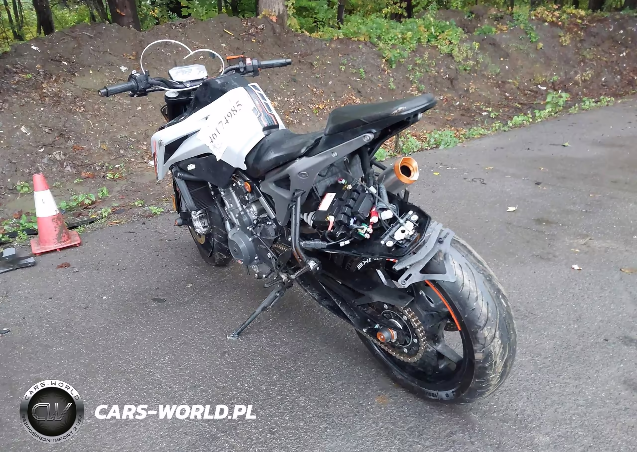2023 Ktm 790 Duke VIN:LCETU7400PH700908 - 3