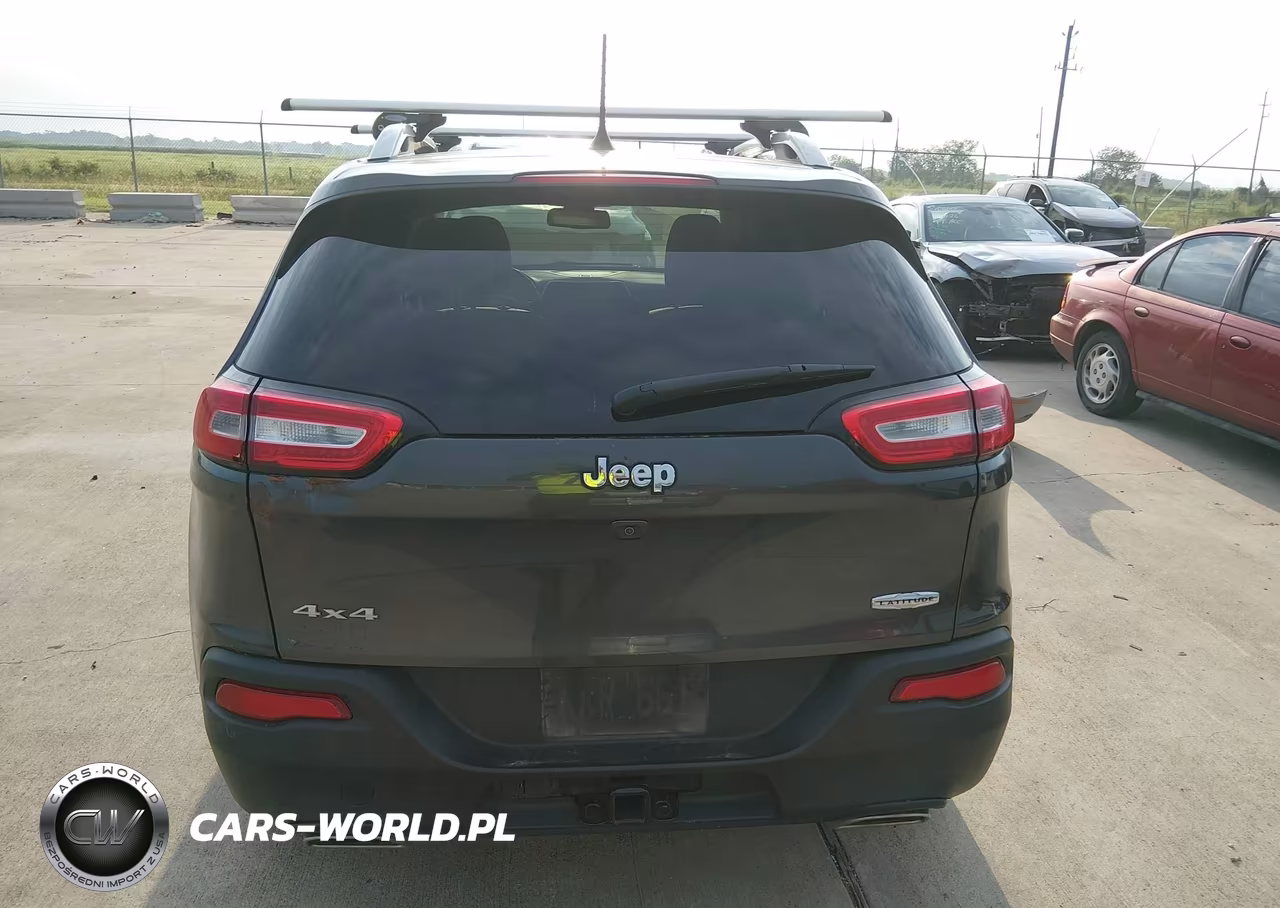 2016 Jeep Cherokee Latitude VIN:1C4PJMCS1GW283399 - 16