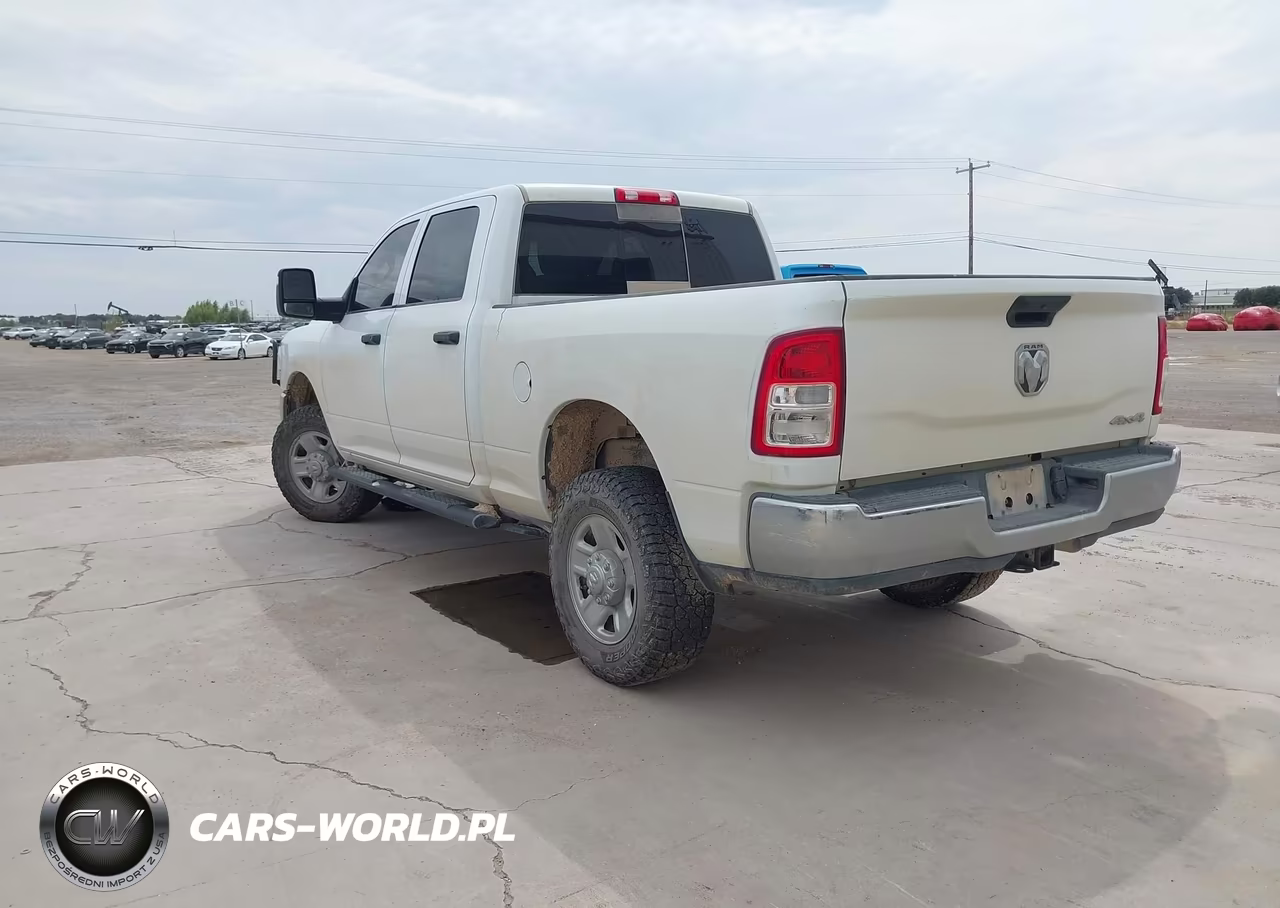 2024 Ram 2500 Tradesman 4X4 6'4 Box VIN:3C6UR5CJ7RG153466 - 3