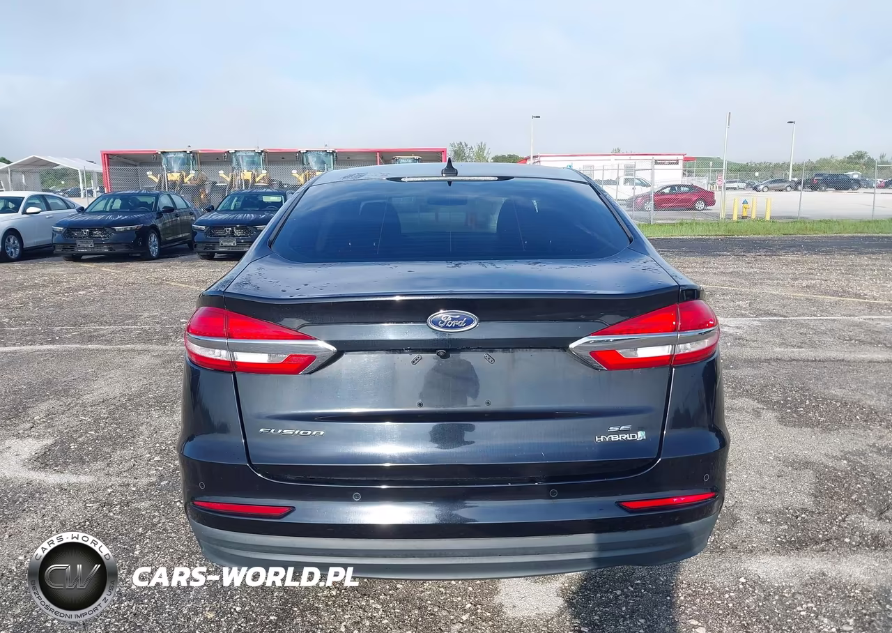 2019 Ford Fusion Hybrid Se VIN:3FA6P0LU3KR258641 - 17