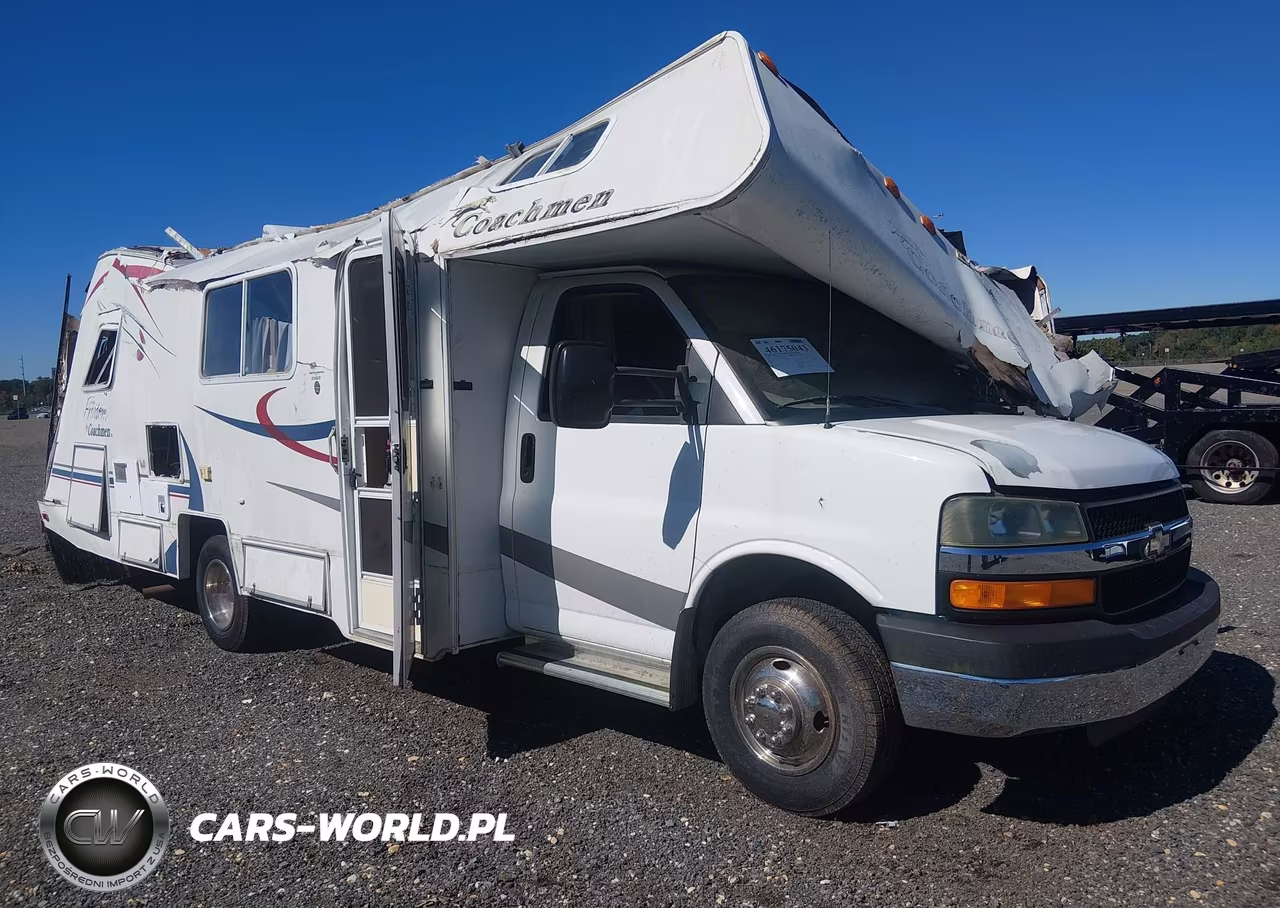 2004 Chevrolet Express Cutaway Base W-C7L-C7N