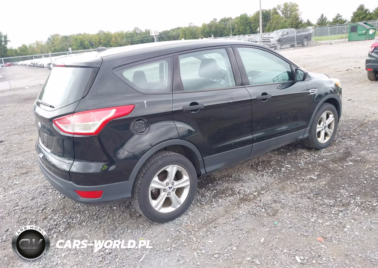 2016 Ford Escape S VIN:1FMCU0F7XGUC04289 - 4