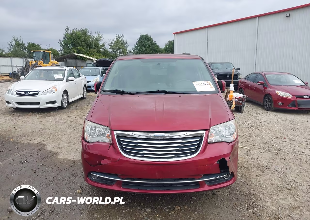 2015 Chrysler Town & Country Touring VIN:2C4RC1BG9FR695592 - 6
