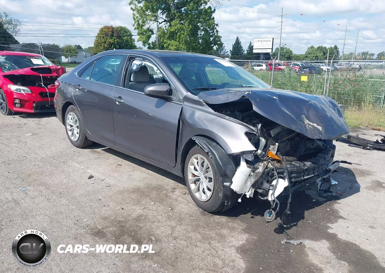 2016 Toyota Camry Le