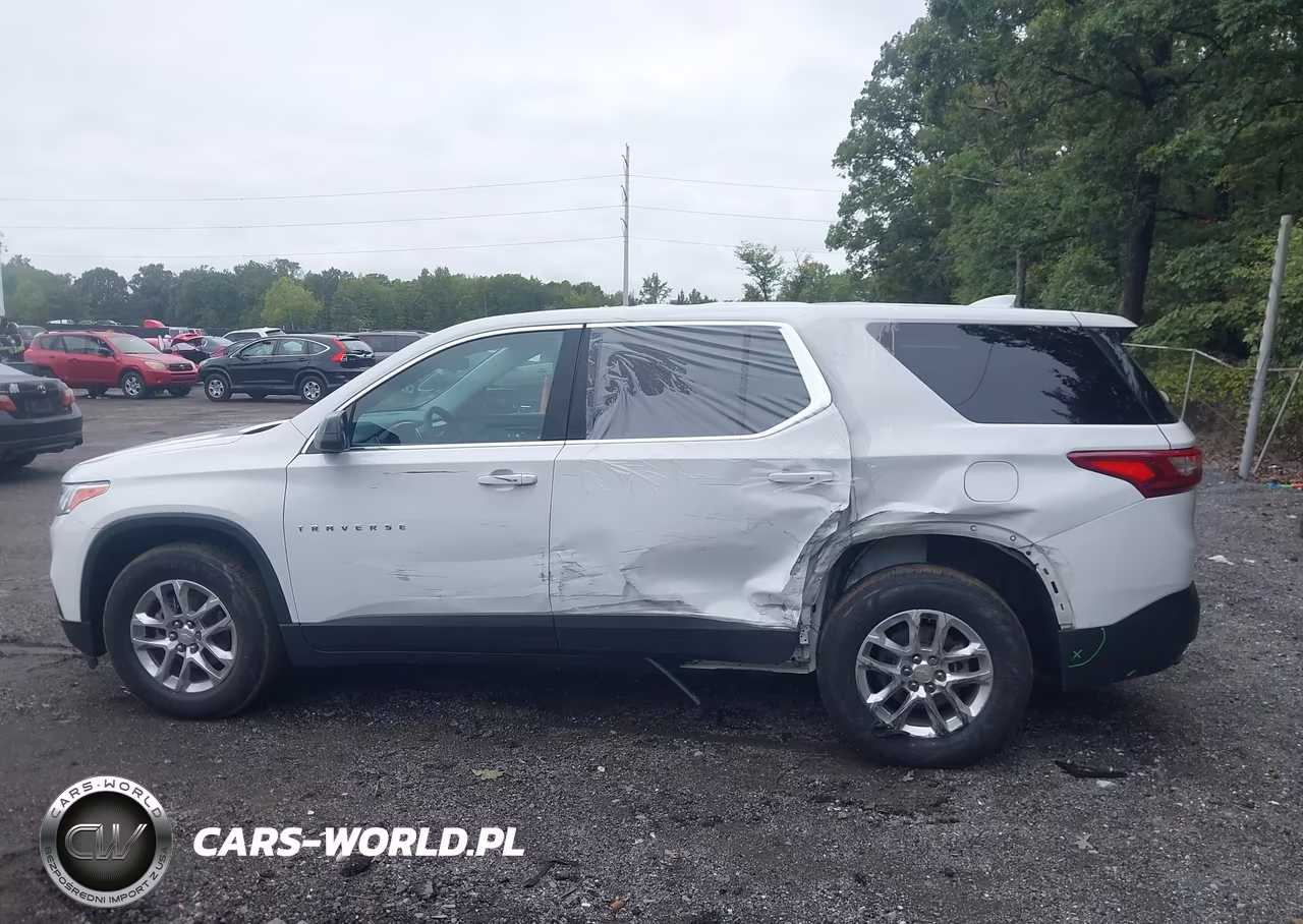 2021 Chevrolet Traverse Ls VIN:1GNERFKW6MJ176588 - 14