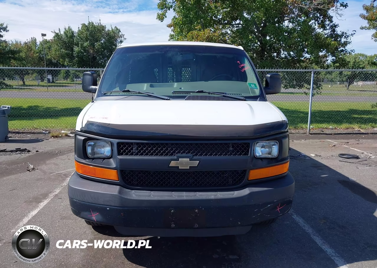 2015 Chevrolet Express 2500 Work Van VIN:1GCWGFCF0F1260619 - 12