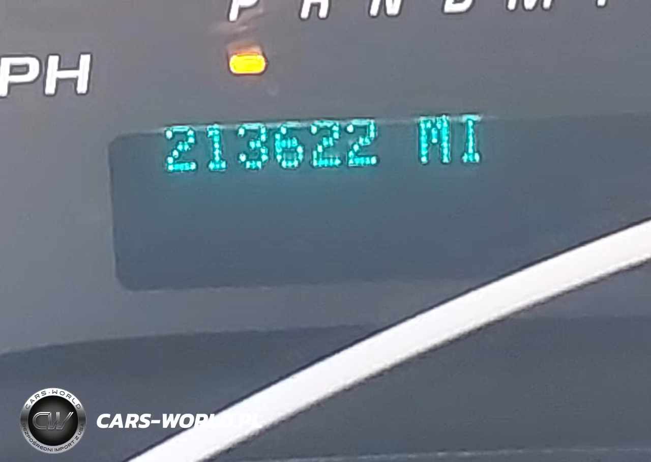 2015 Chevrolet Express 2500 Work Van VIN:1GCWGFCF0F1260619 - 15