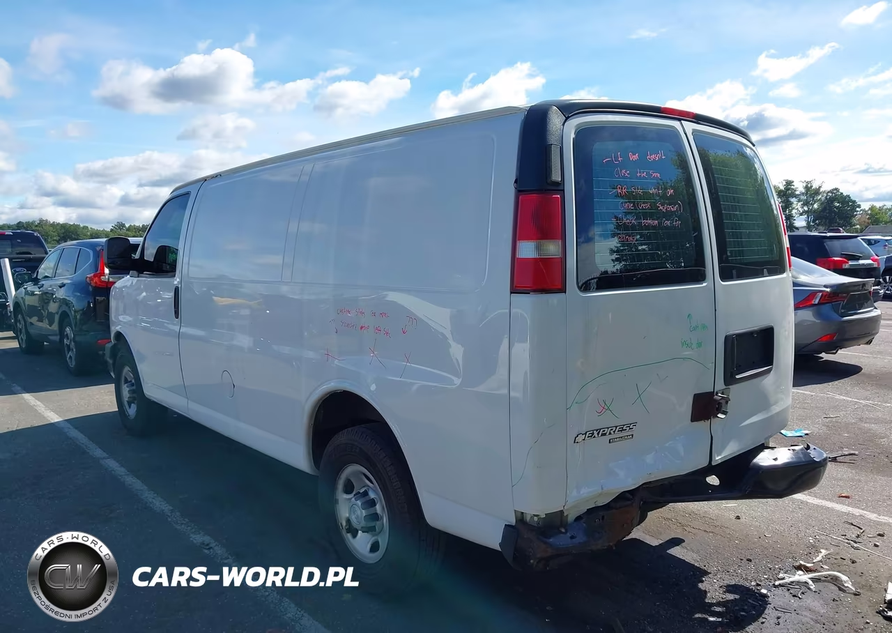 2015 Chevrolet Express 2500 Work Van VIN:1GCWGFCF0F1260619 - 3