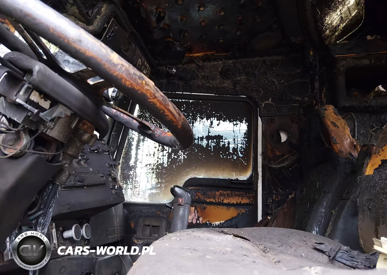 1999 Kenworth Construction W900 VIN:1XKWDB9X7XR822962 - 8
