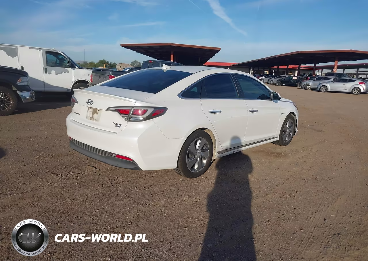 2016 Hyundai Sonata Hybrid Limited VIN:KMHE34L16GA018110 - 4
