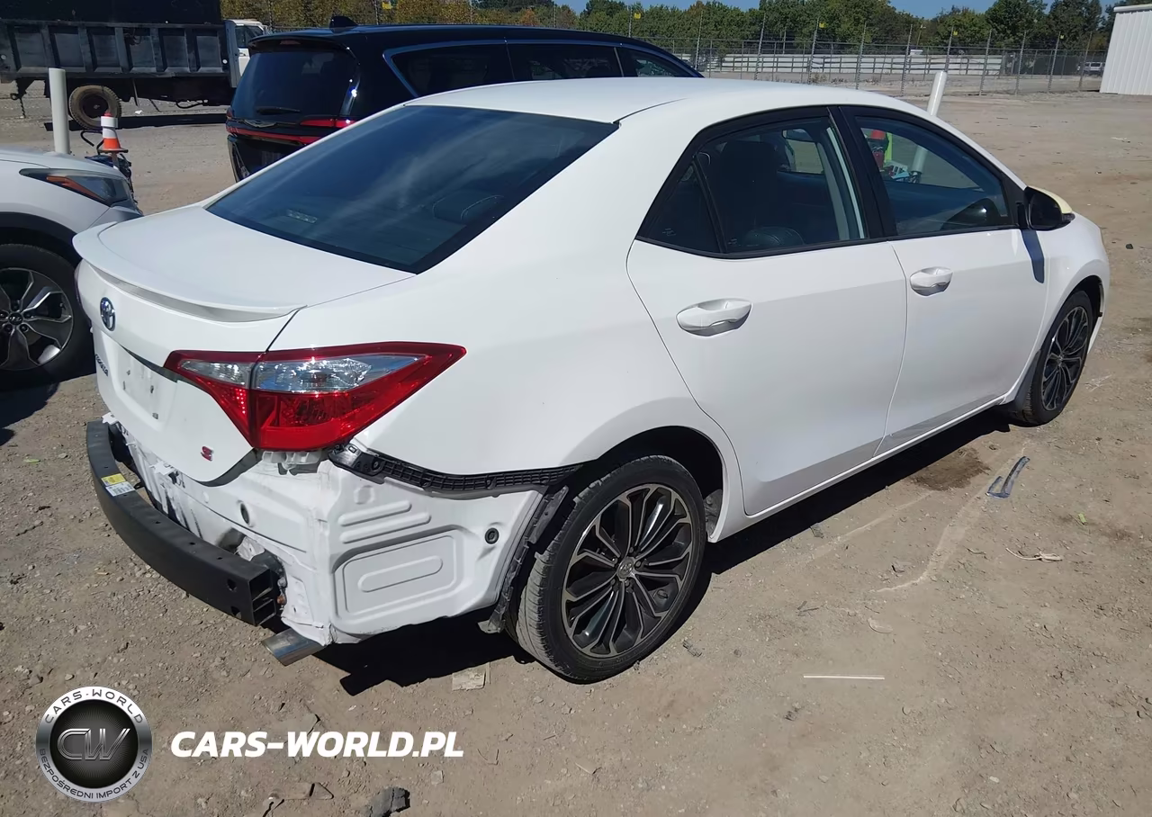 2015 Toyota Corolla S Plus VIN:2T1BURHE3FC378166 - 4