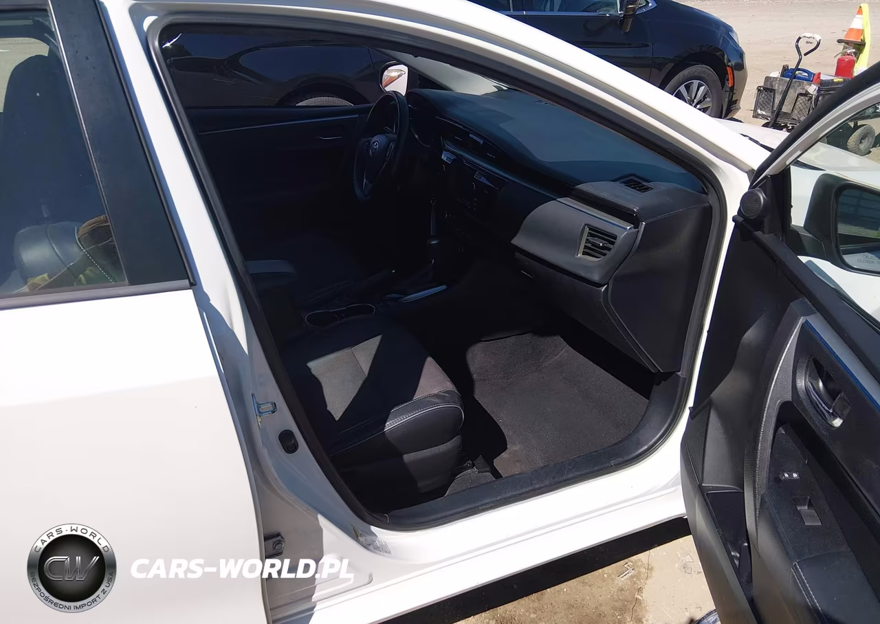 2015 Toyota Corolla S Plus VIN:2T1BURHE3FC378166 - 5