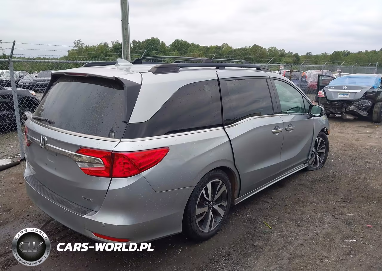 2019 Honda Odyssey Elite VIN:5FNRL6H95KB097639 - 4