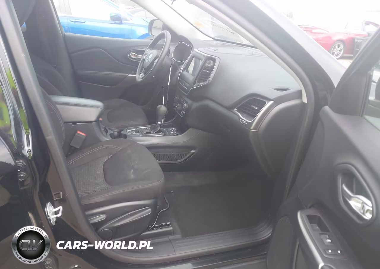 2020 Jeep Cherokee Latitude Fwd VIN:1C4PJLCB7LD565353 - 5