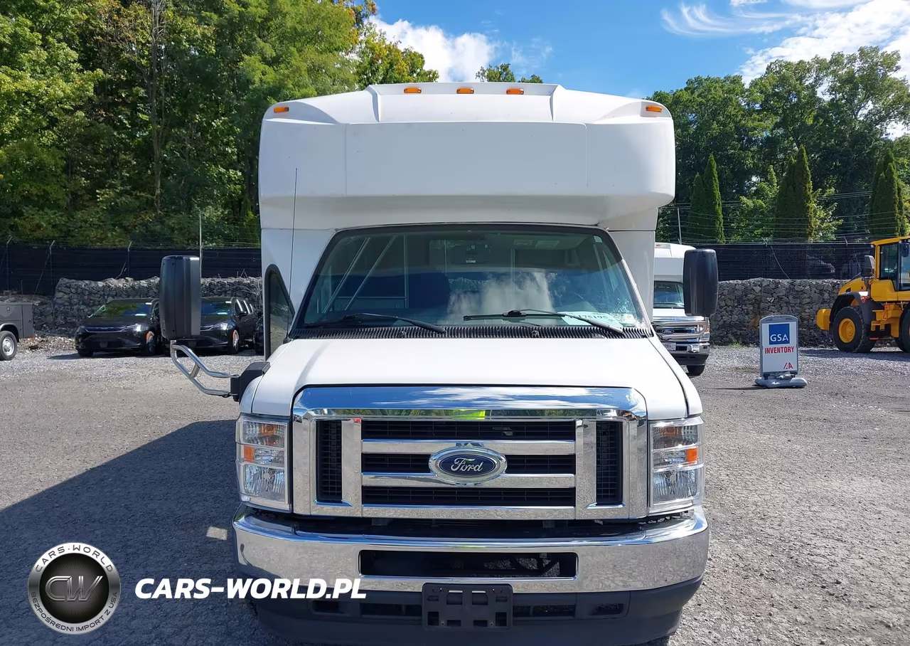 2022 Ford E-450 Cutaway VIN:1FDFE4FN2NDC21763 - 17