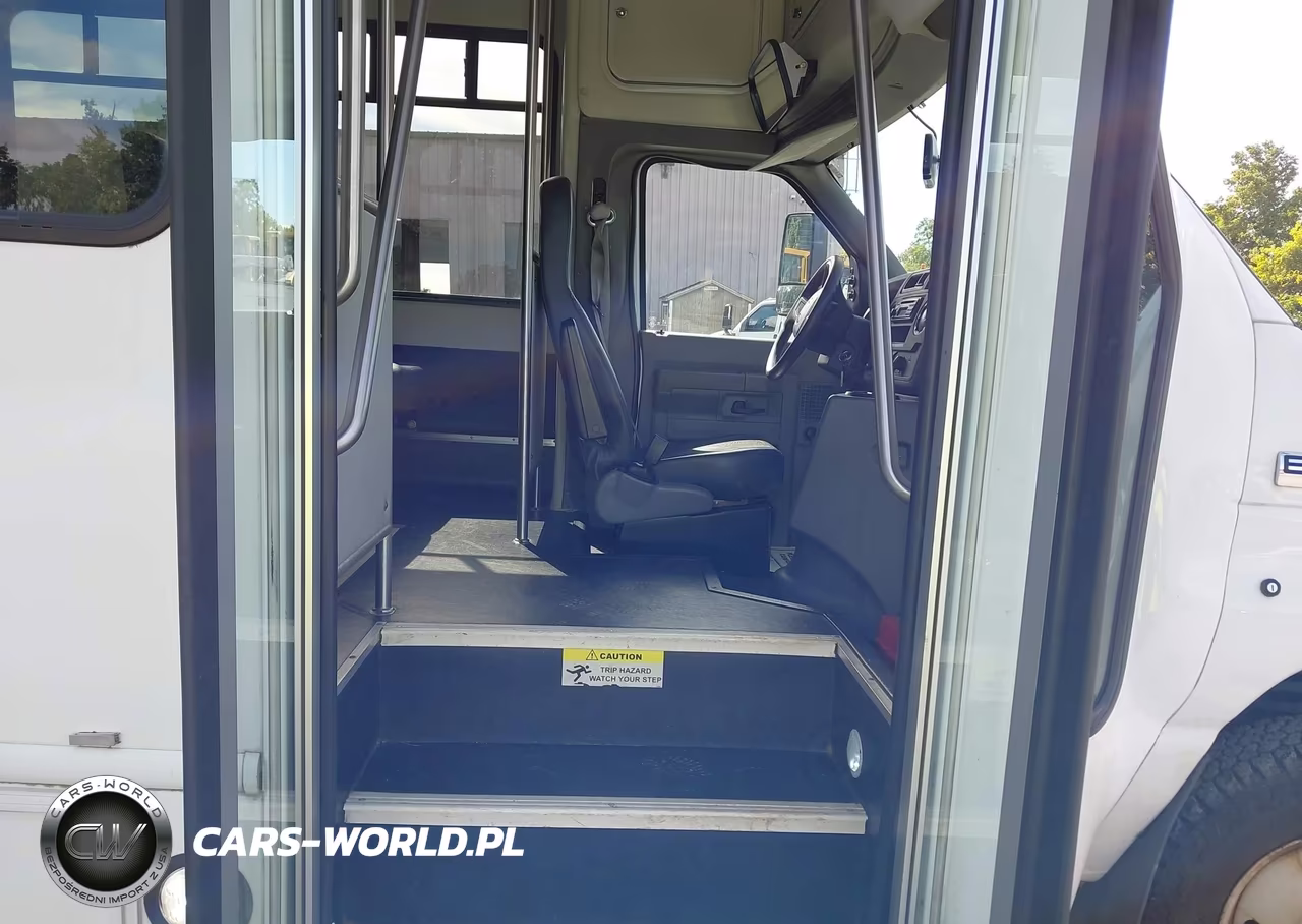 2022 Ford E-450 Cutaway VIN:1FDFE4FN2NDC21763 - 5
