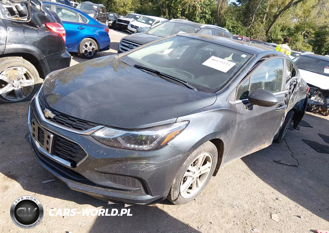 2018 Chevrolet Cruze Lt Auto VIN:1G1BE5SM0J7185045 - 2