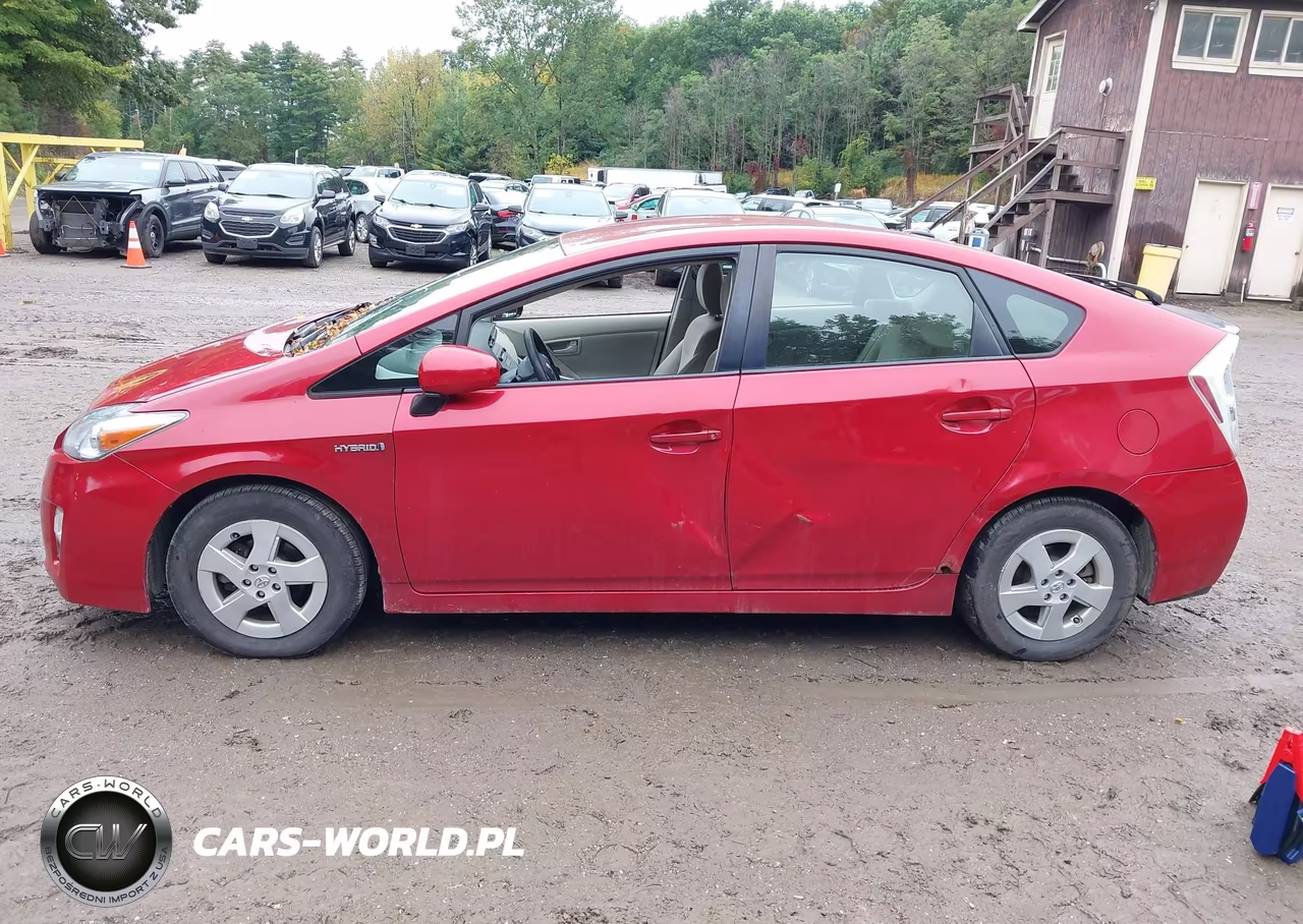 2011 Toyota Prius Two VIN:JTDKN3DU7B1380704 - 14