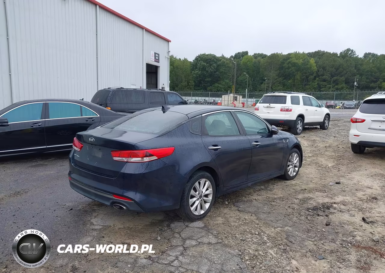 2016 Kia Optima Lx VIN:5XXGT4L39GG010361 - 4