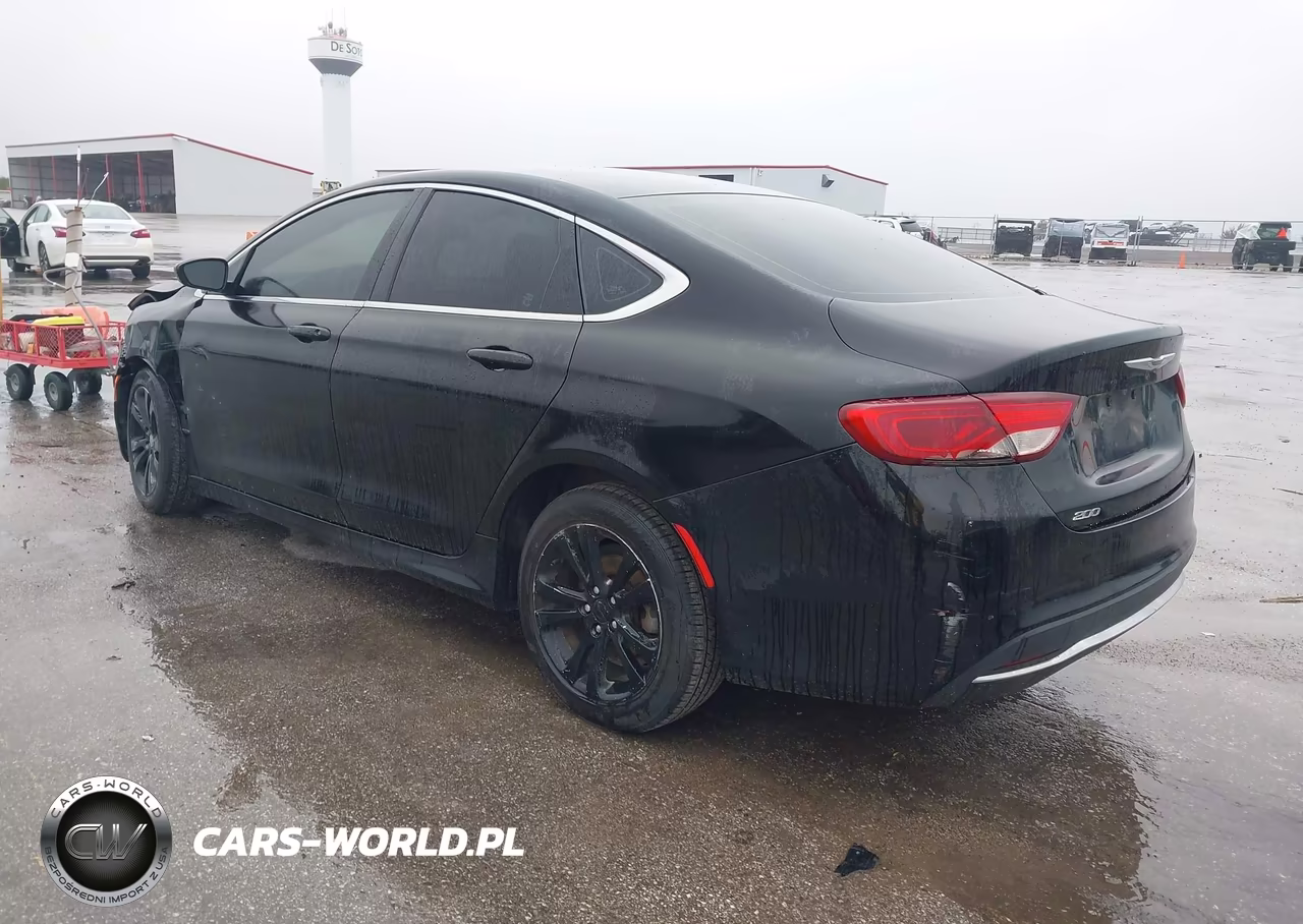 2015 Chrysler 200 Limited VIN:1C3CCCAB7FN713175 - 3