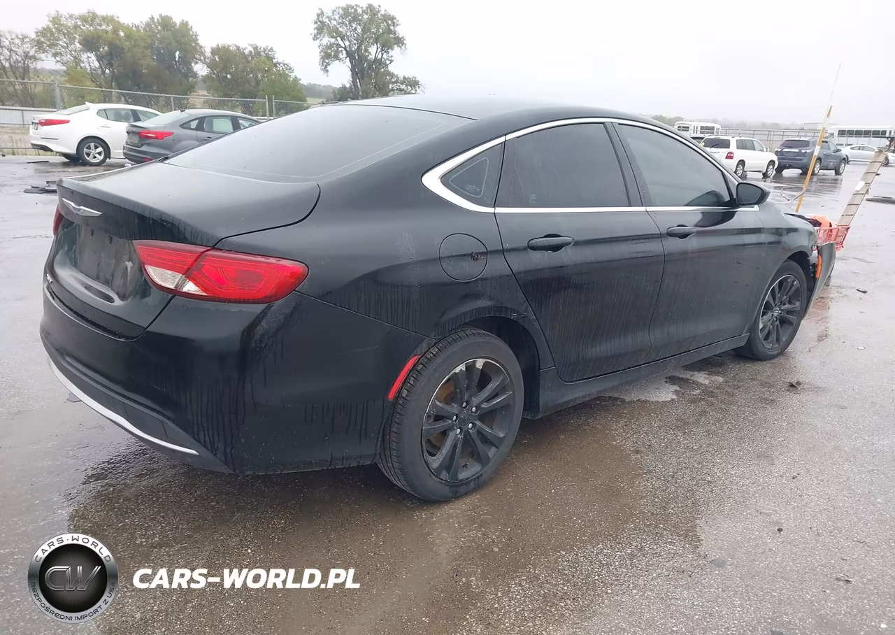 2015 Chrysler 200 Limited VIN:1C3CCCAB7FN713175 - 4
