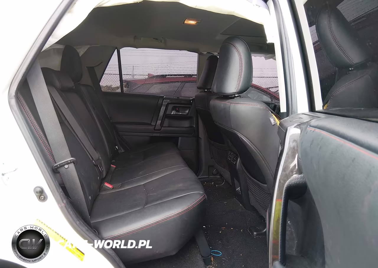 2021 Toyota 4Runner Trd Off Road Premium VIN:JTERU5JR3M5898927 - 8