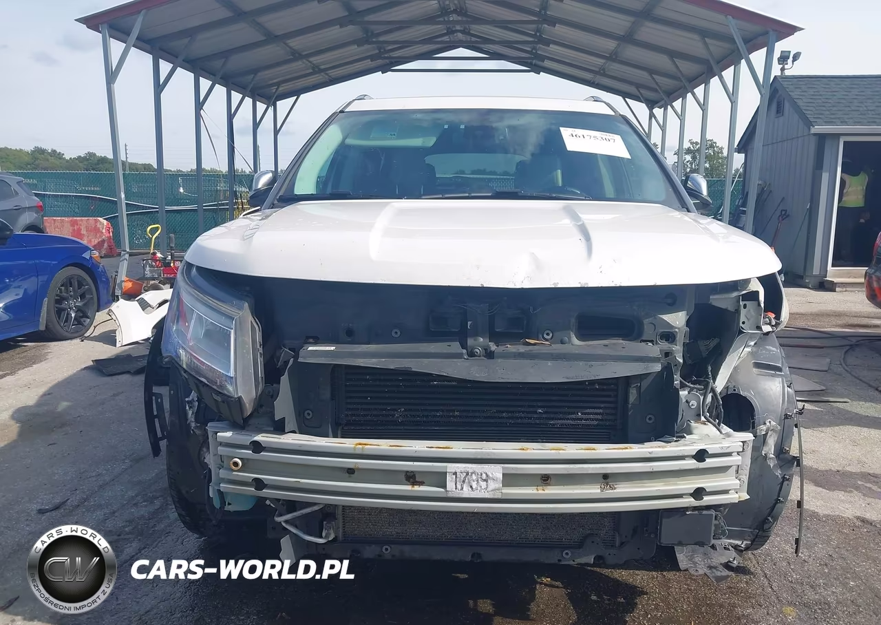 2018 Ford Explorer Platinum VIN:1FM5K8HTXJGC34731 - 13