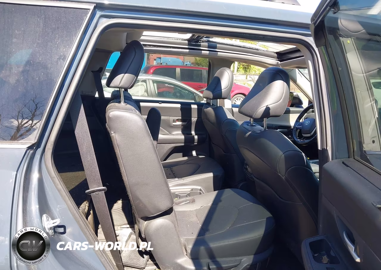 2024 Toyota Grand Highlander Platinum VIN:5TDAAAB56RS045440 - 8