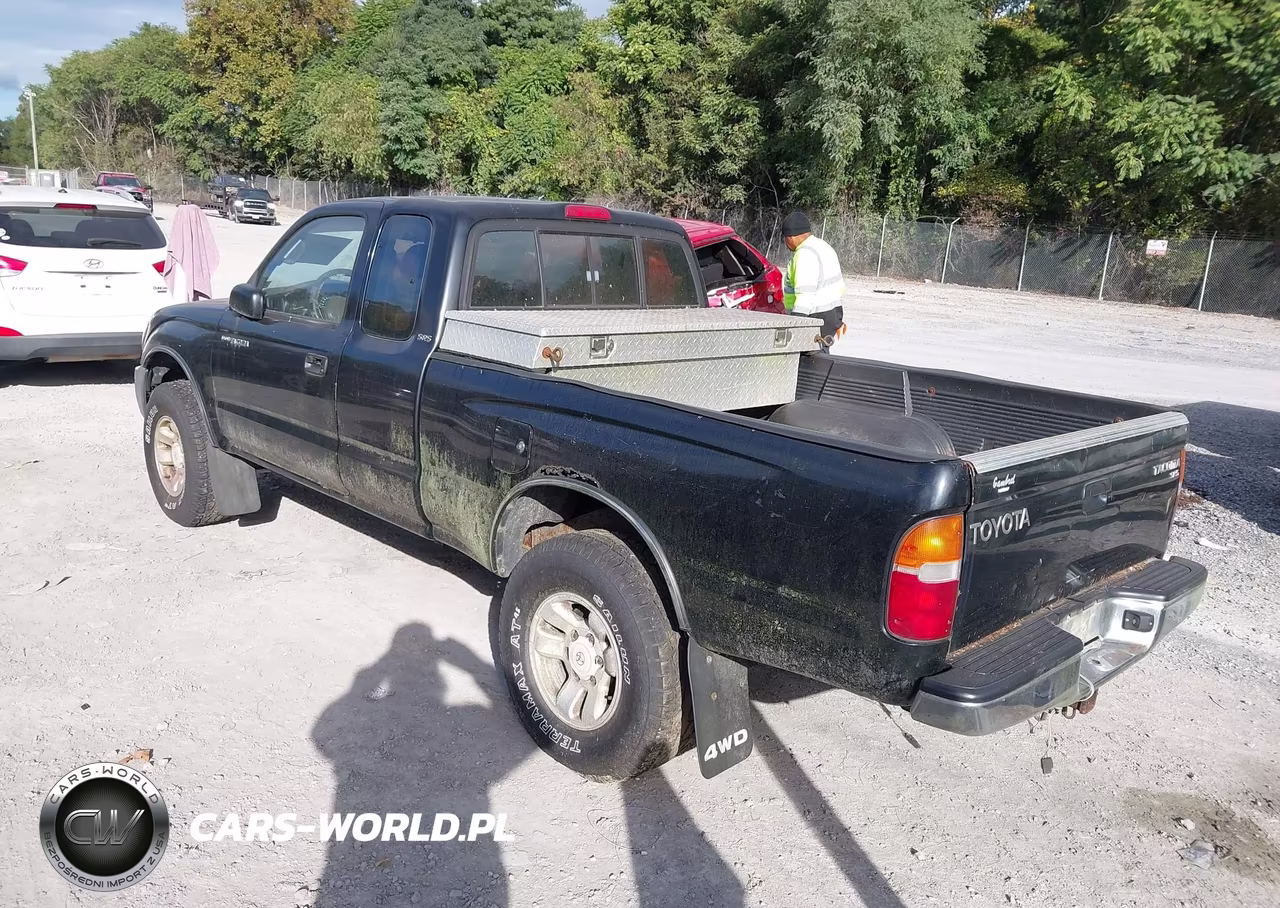 1998 Toyota Tacoma VIN:4TAWM72N3WZ071841 - 3