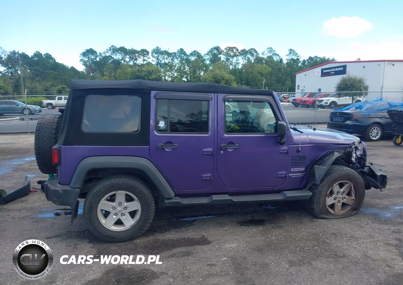 2017 Jeep Wrangler Unlimited Sport 4X4 VIN:1C4BJWDG5HL713115 - 12
