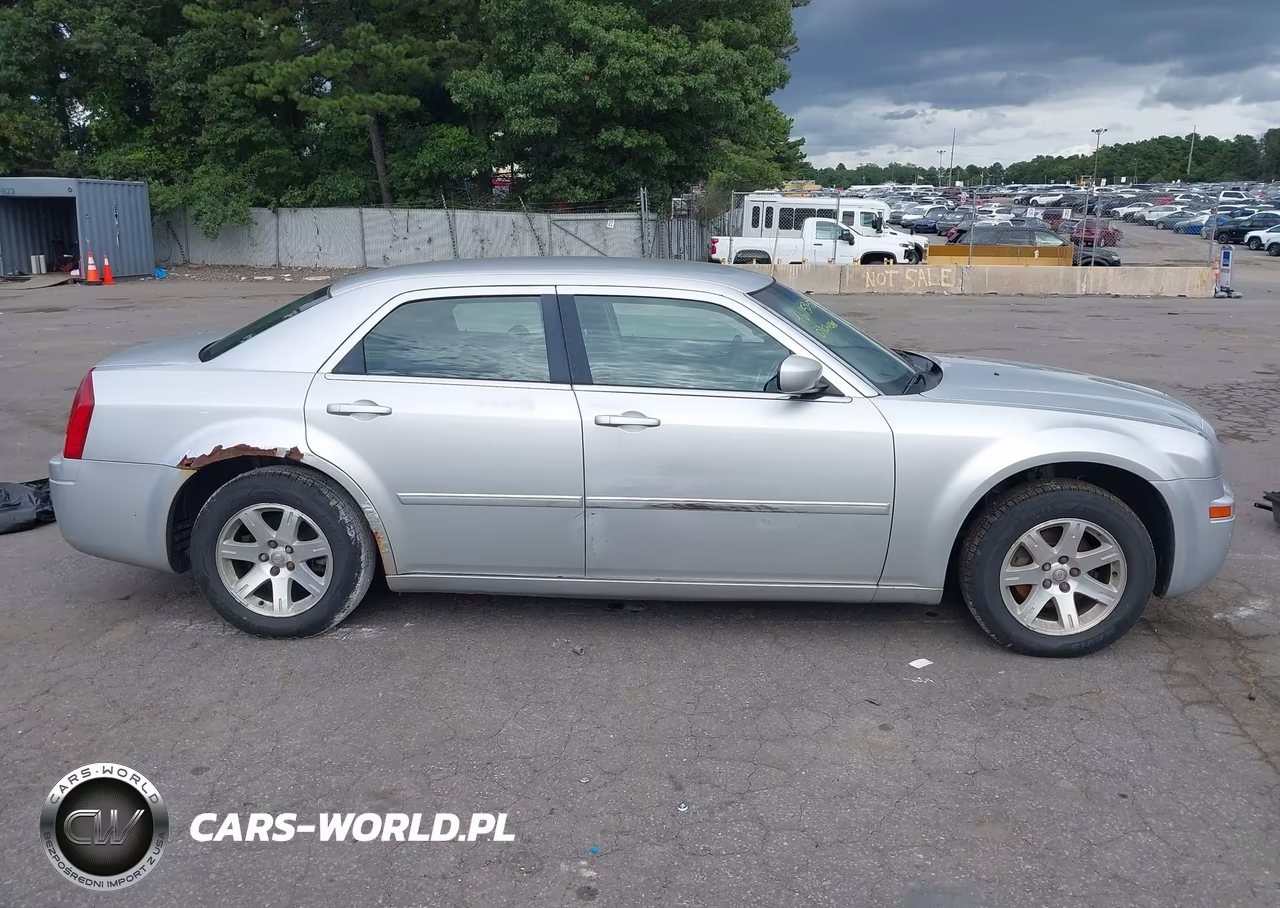 2007 Chrysler 300 VIN:2C3LA43R47H840756 - 13
