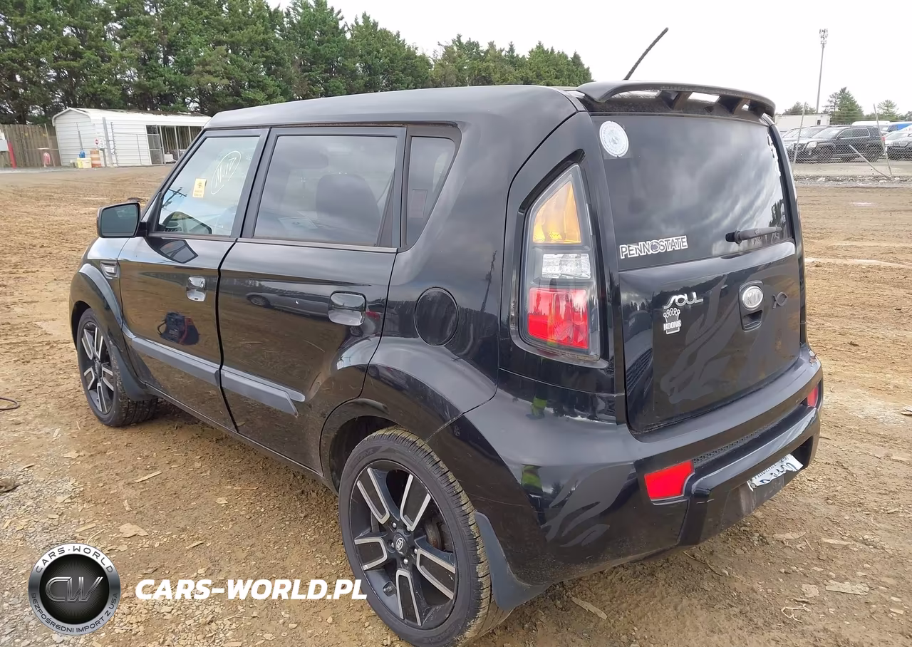 2010 Kia Soul + VIN:KNDJT2A22A7128143 - 3