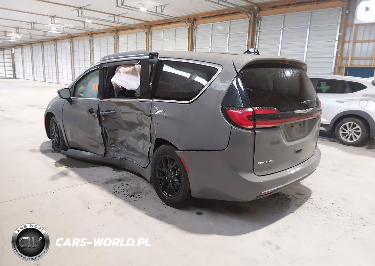2025 Chrysler Pacifica Select VIN:2C4RC1BG2SR568015 - 3