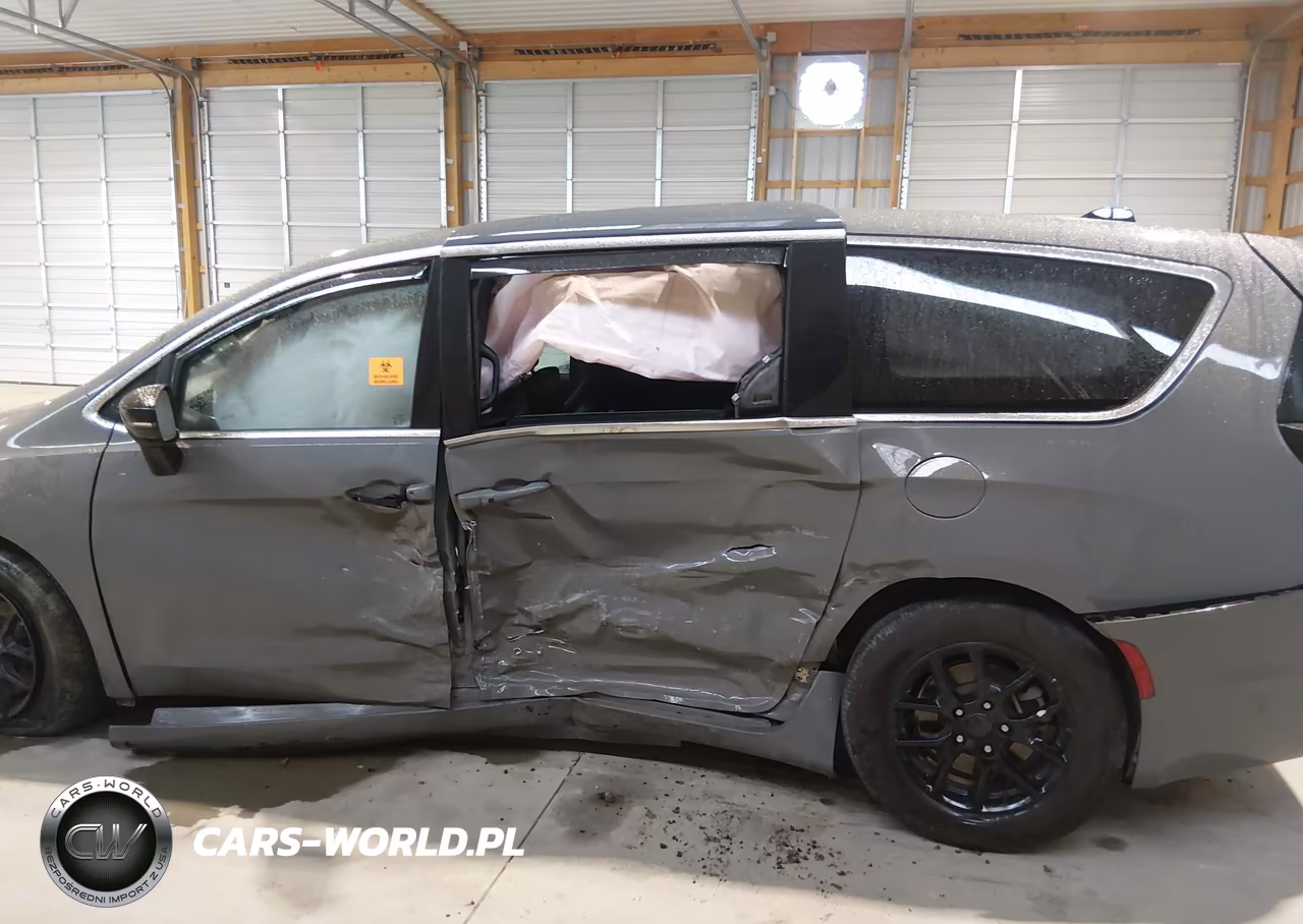 2025 Chrysler Pacifica Select VIN:2C4RC1BG2SR568015 - 6
