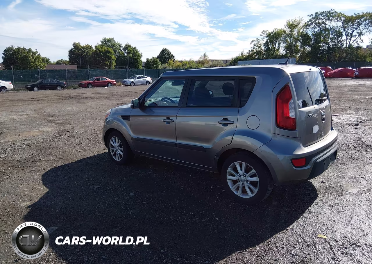 2012 Kia Soul + VIN:KNDJT2A66C7353400 - 3