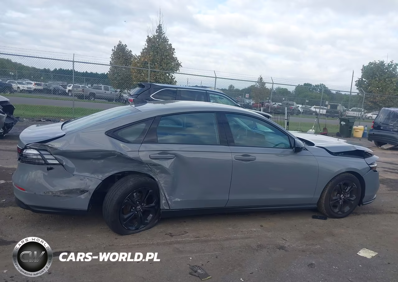 2025 Honda Accord Se VIN:1HGCY1F49SA023782 - 13