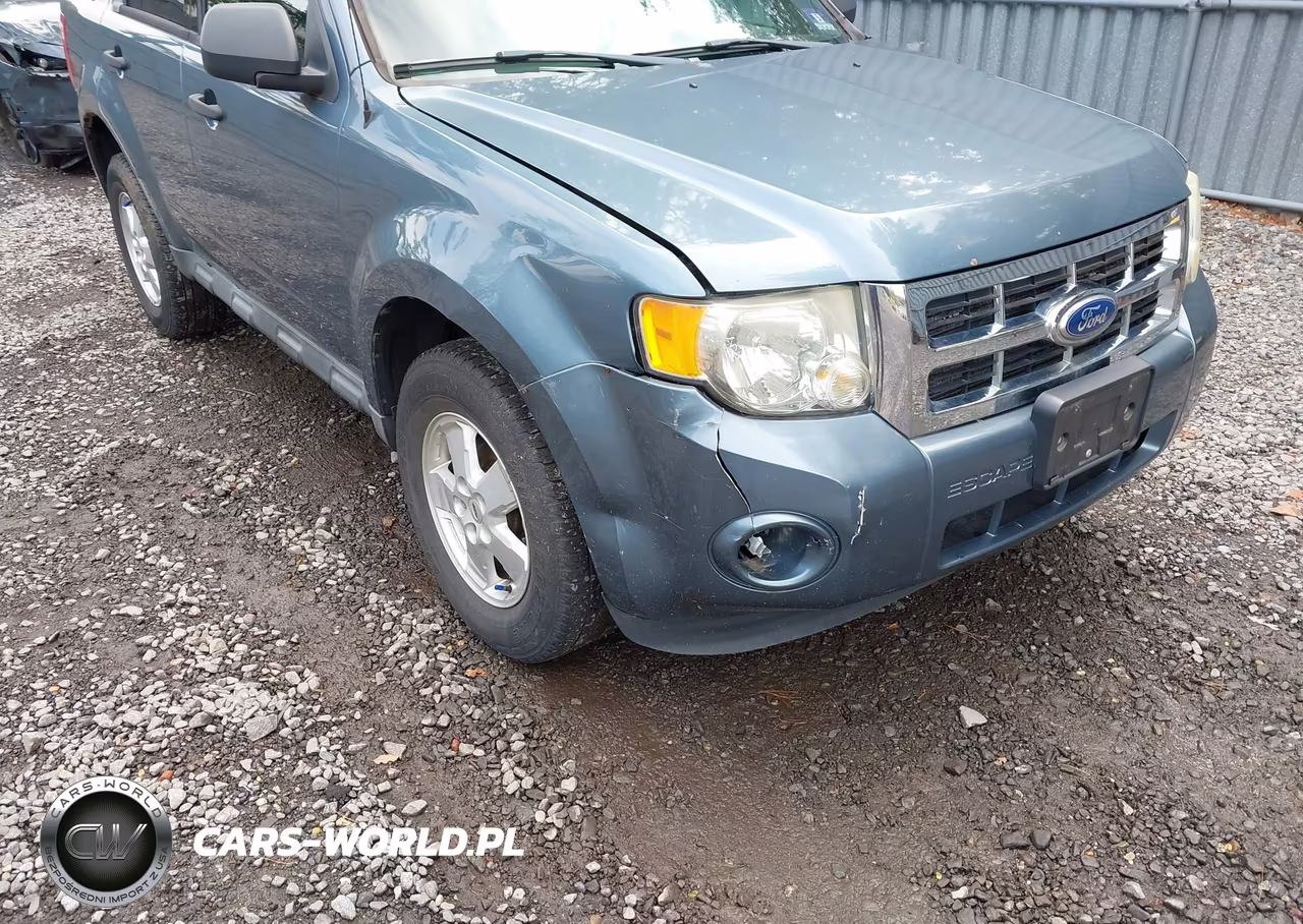 2011 Ford Escape Xlt VIN:1FMCU0D74BKC27705 - 6