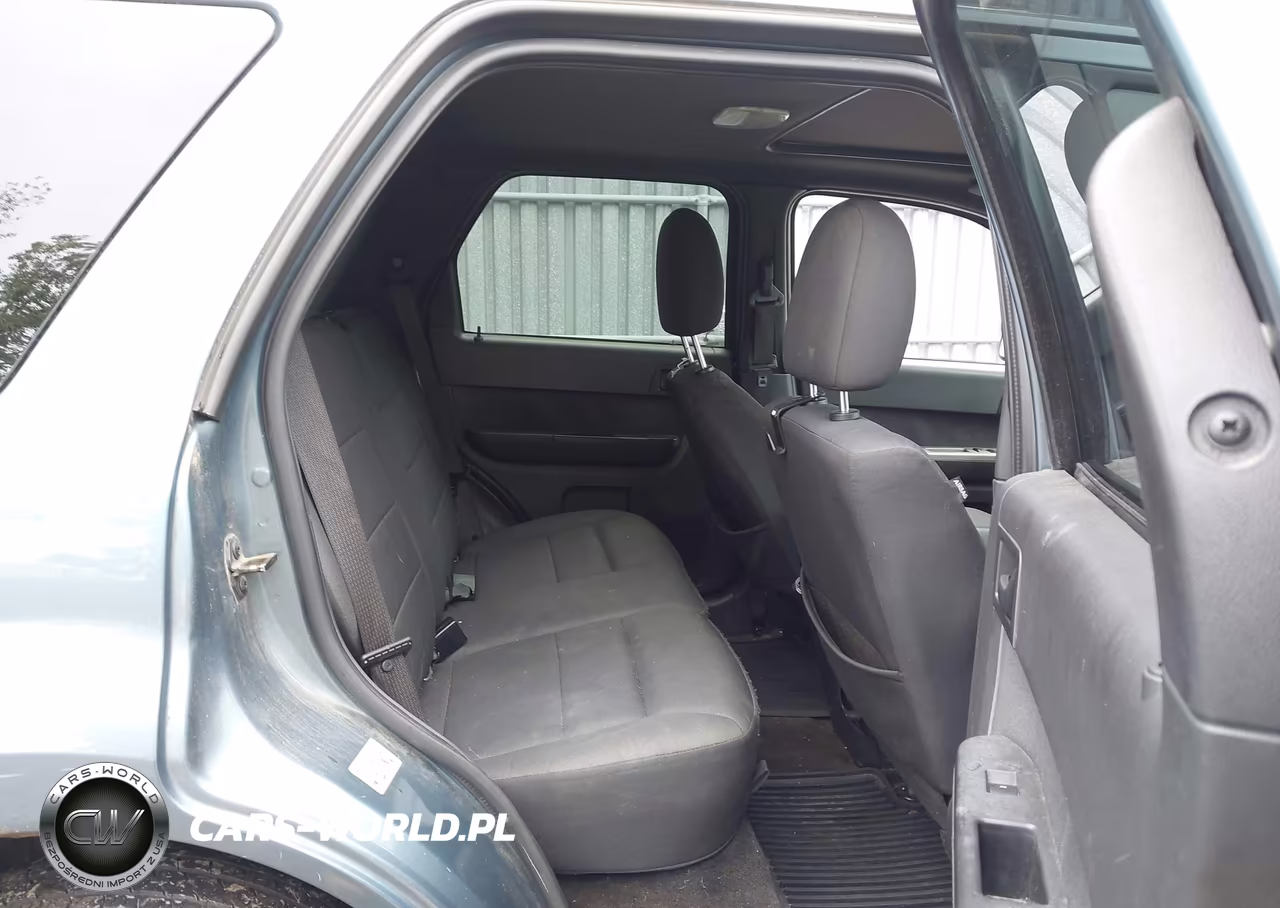 2011 Ford Escape Xlt VIN:1FMCU0D74BKC27705 - 8