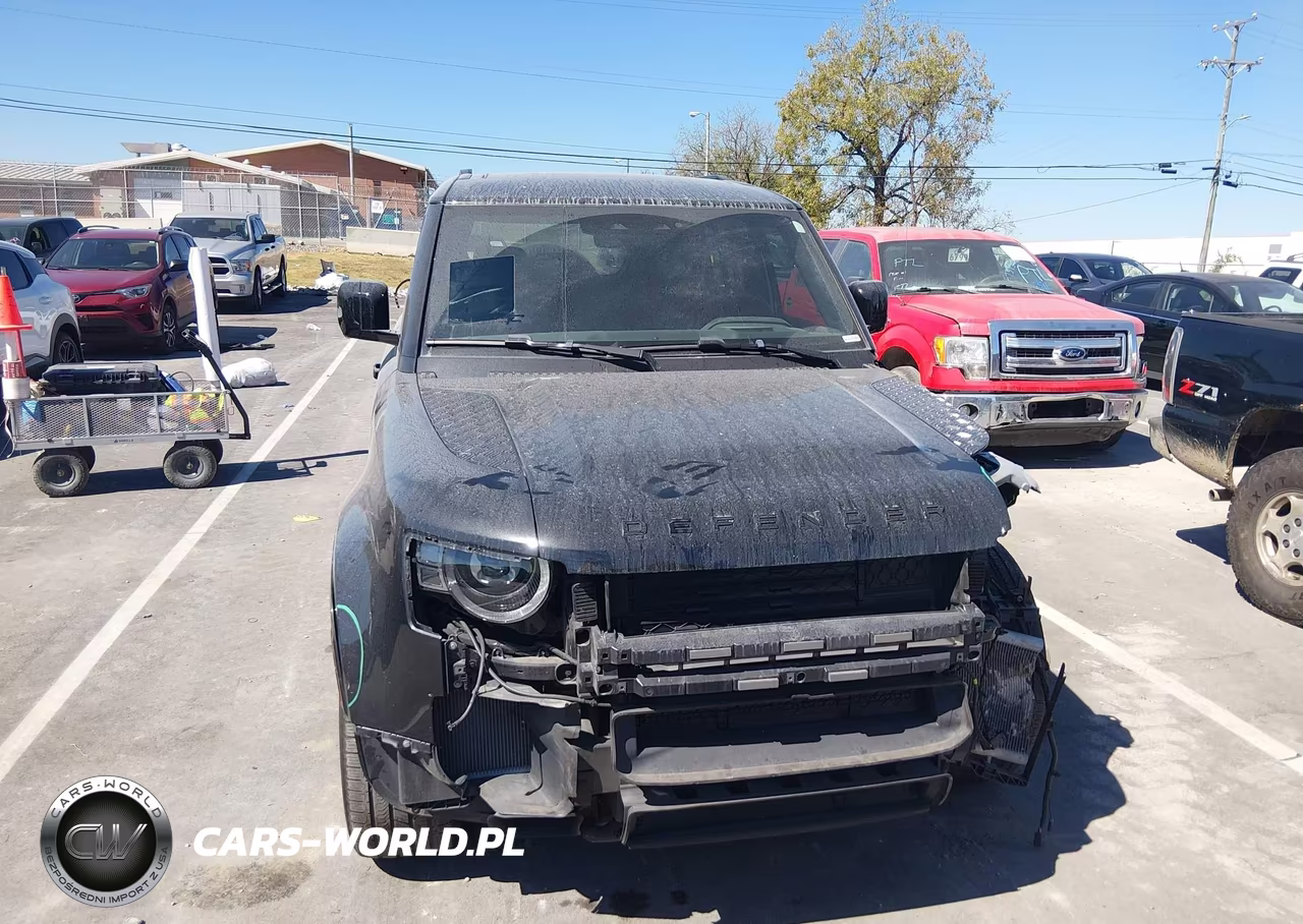 2024 Land Rover Defender 110 P400 X VIN:SALEX7EUXR2348646 - 11